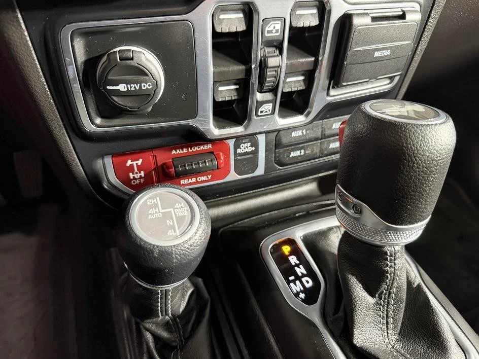 2024 Jeep JL Wrangler - Image 23 of 31