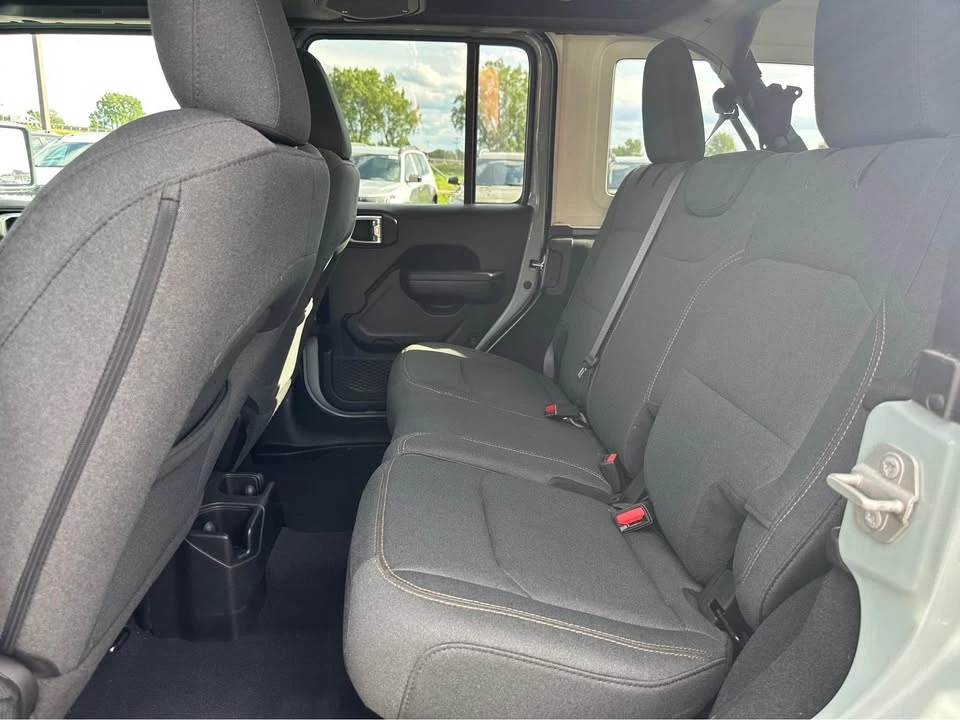 2024 Jeep JL Wrangler - Image 16 of 20