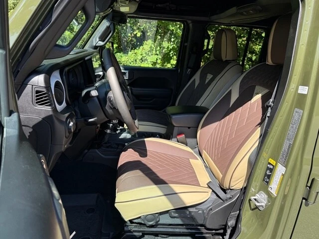 2024 Jeep JL Wrangler - Image 13 of 30