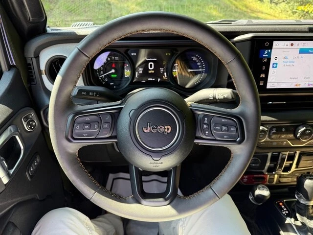 2024 Jeep JL Wrangler - Image 20 of 30