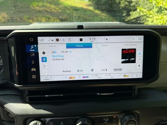 2024 Jeep JL Wrangler - Image 22 of 30