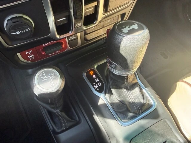 2024 Jeep JL Wrangler - Image 26 of 30