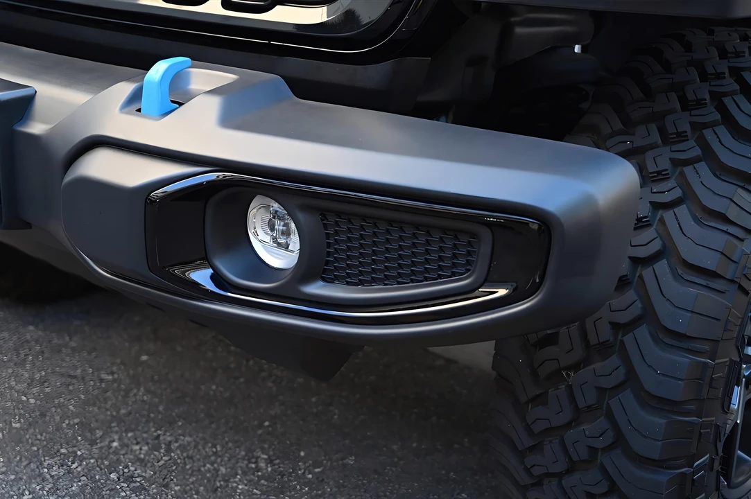 2024 Jeep JL Wrangler - Image 14 of 31