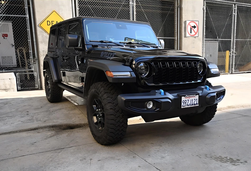 2024 Jeep JL Wrangler - Image 9 of 31