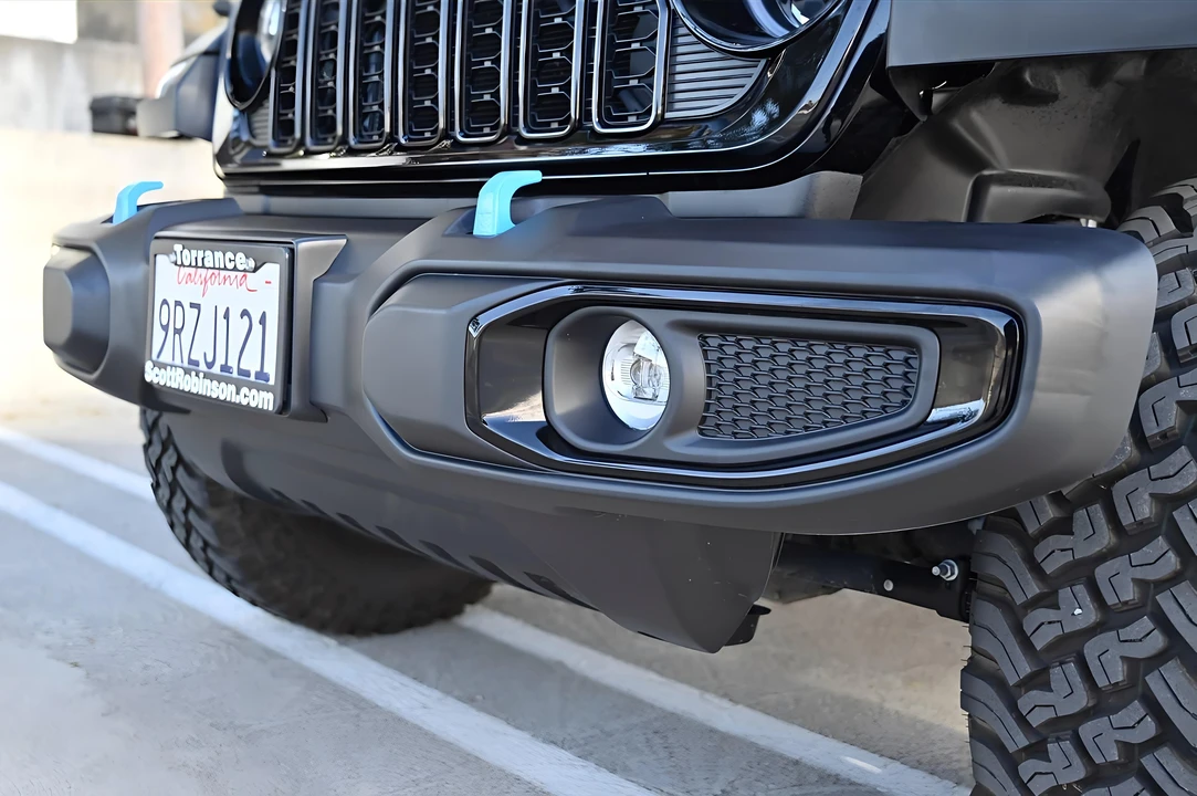 2024 Jeep JL Wrangler - Image 13 of 31