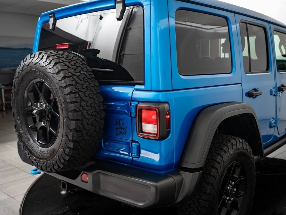 2024 Jeep JL Wrangler - Image 18 of 21