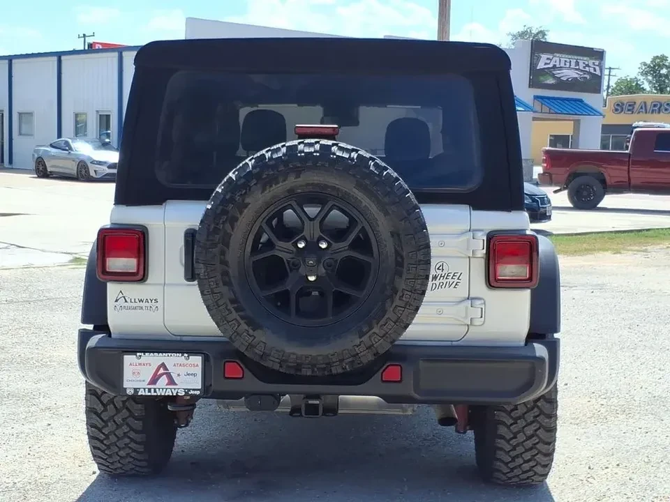 2024 Jeep JL Wrangler - Image 5 of 10