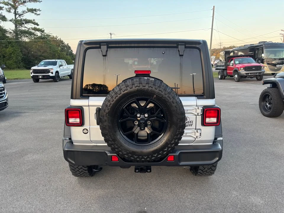 2024 Jeep JL Wrangler - Image 5 of 11