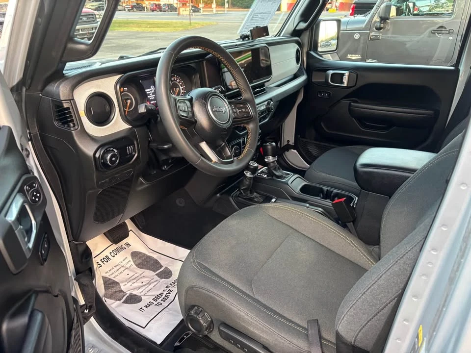 2024 Jeep JL Wrangler - Image 7 of 11