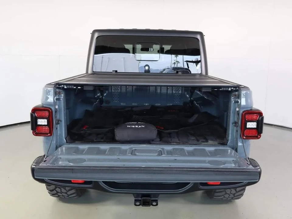 2024 Jeep JT Gladiator - Image 17 of 18