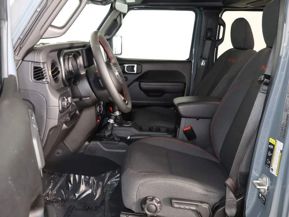 2024 Jeep JT Gladiator - Image 14 of 18
