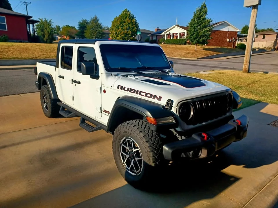 2024 Jeep JT Gladiator - Image 5 of 18
