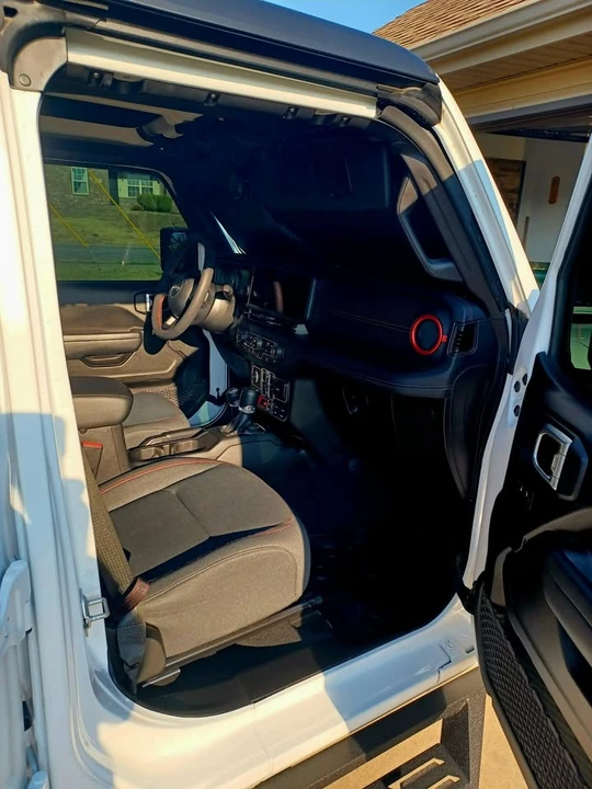 2024 Jeep JT Gladiator - Image 11 of 18