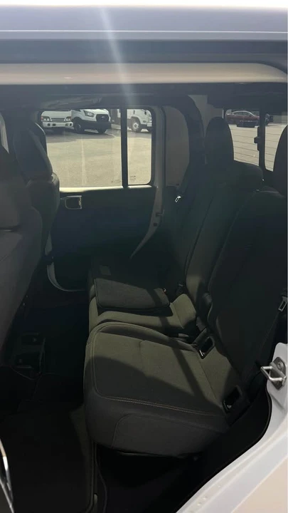2024 Jeep JT Gladiator - Image 13 of 16