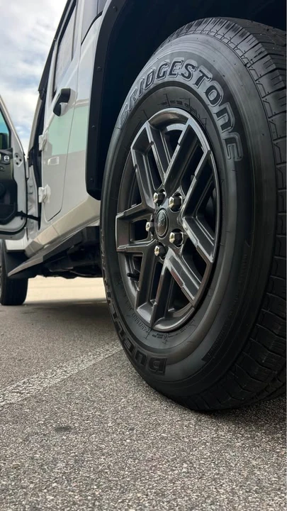 2024 Jeep JT Gladiator - Image 8 of 16