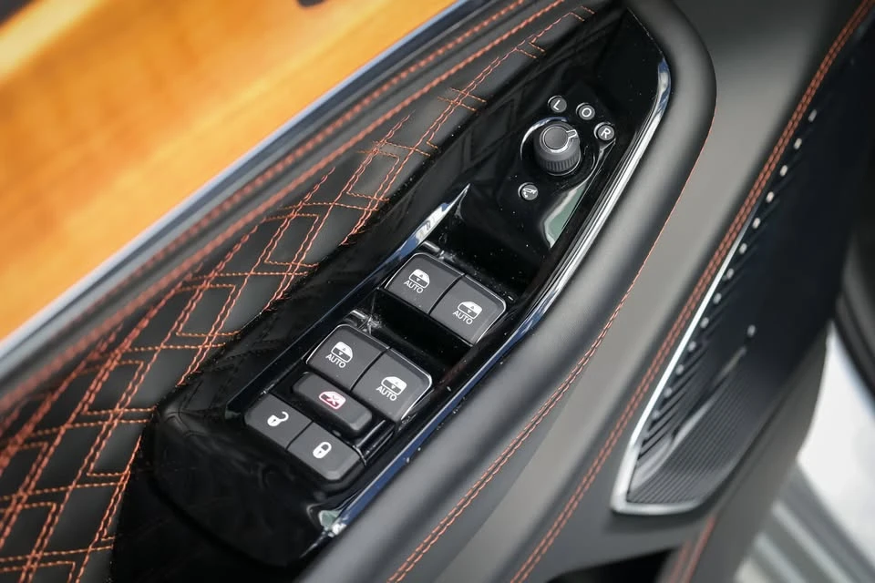 2024 Jeep WL Grand Cherokee - Image 18 of 20