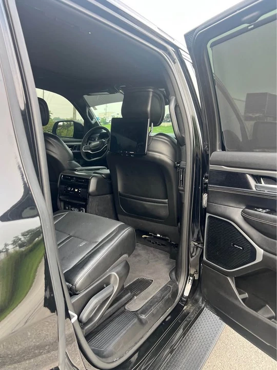 2024 Jeep WS Wagoneer - Image 11 of 15
