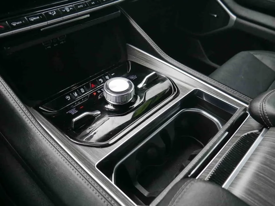 2024 Jeep WS Wagoneer - Image 17 of 20