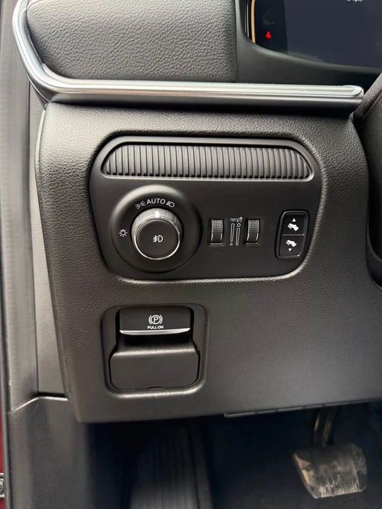 2024 Jeep WS Wagoneer - Image 15 of 20