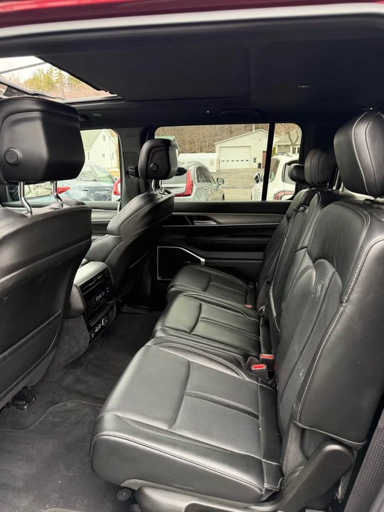2024 Jeep WS Wagoneer - Image 14 of 20