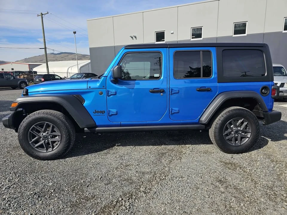 2024 Jeep JL Wrangler - Image 2 of 16