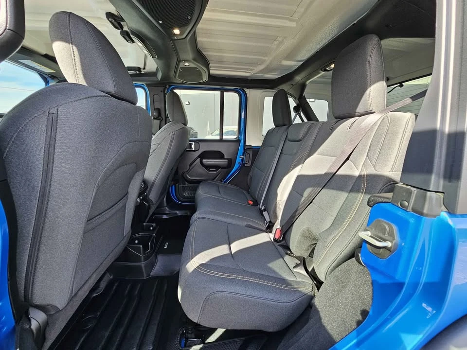 2024 Jeep JL Wrangler - Image 15 of 16