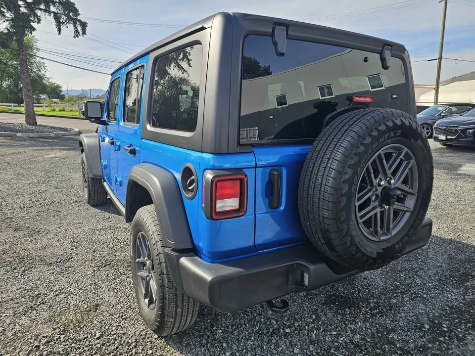 2024 Jeep JL Wrangler - Image 3 of 16