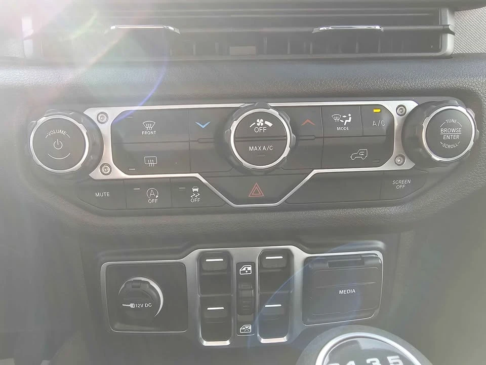 2024 Jeep JL Wrangler - Image 13 of 16