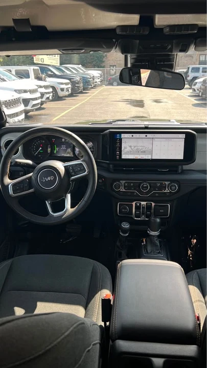2024 Jeep JL Wrangler - Image 13 of 17