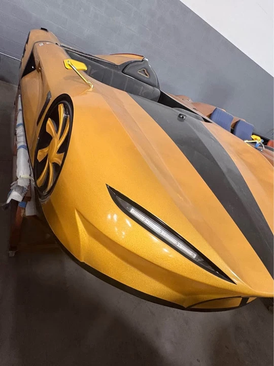 2024 McLaren - Image 2 of 15