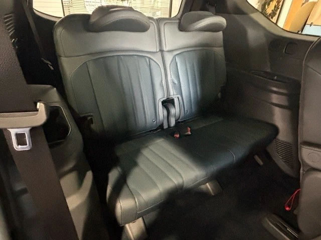 2024 Kia EV9 - Image 20 of 21