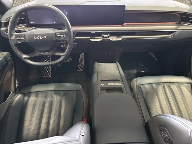 2024 Kia EV9 - Image 8 of 21