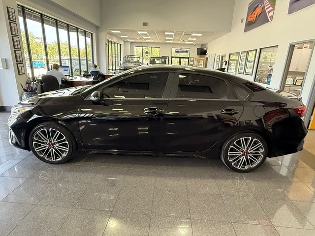 2024 Kia Forte - Image 2 of 12