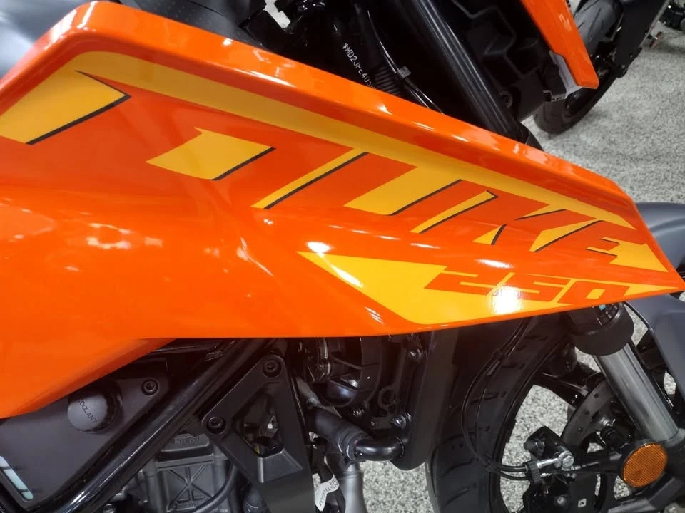 2024 KTM - Image 2 of 7