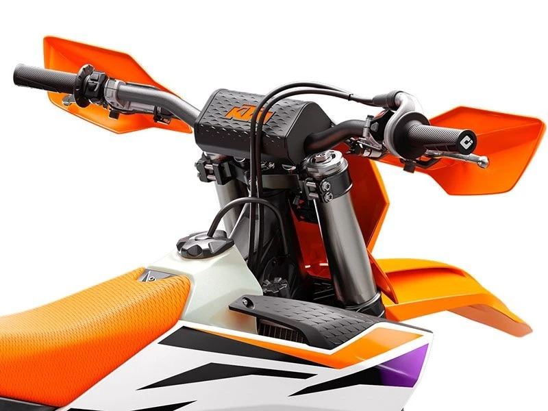 2024 KTM - Image 8 of 18