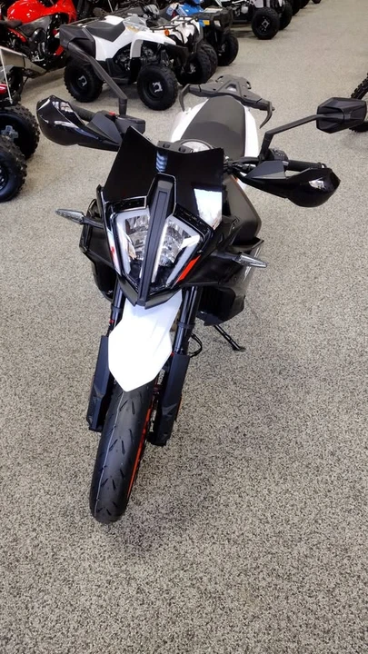 2024 KTM - Image 2 of 6