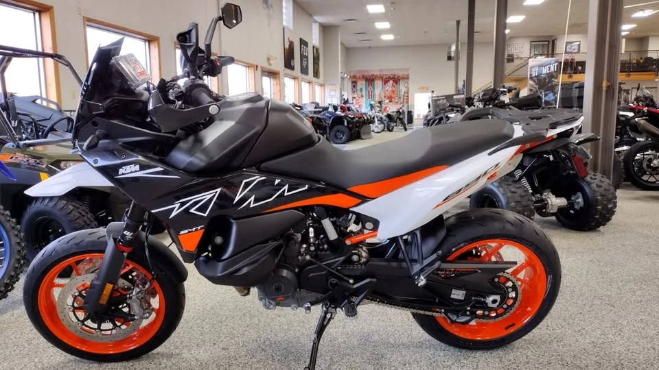 2024 KTM - Image 4 of 6