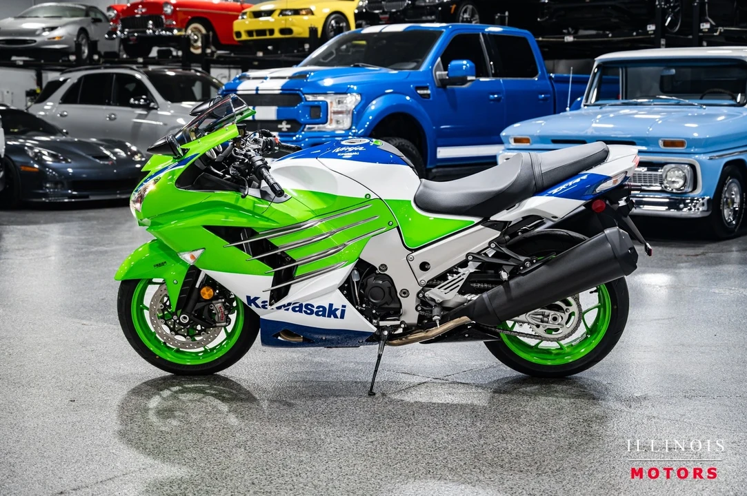 2024 Kawasaki Ninja - Image 2 of 21