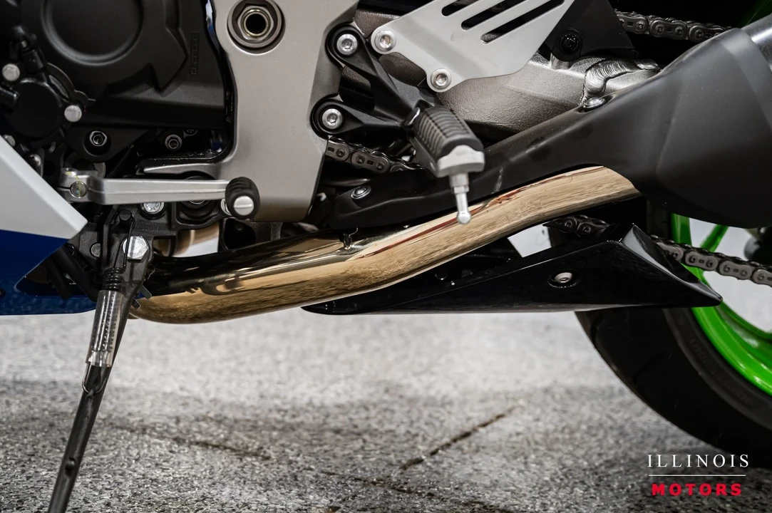 2024 Kawasaki Ninja - Image 15 of 21