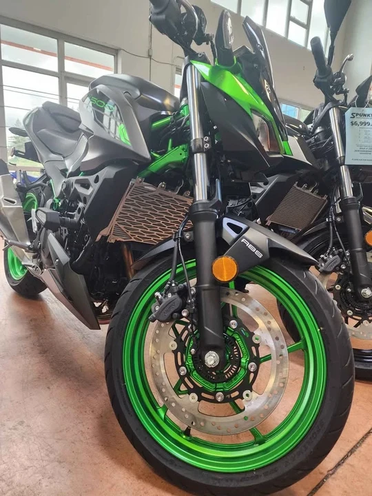 2024 Kawasaki Ninja - Image 2 of 2