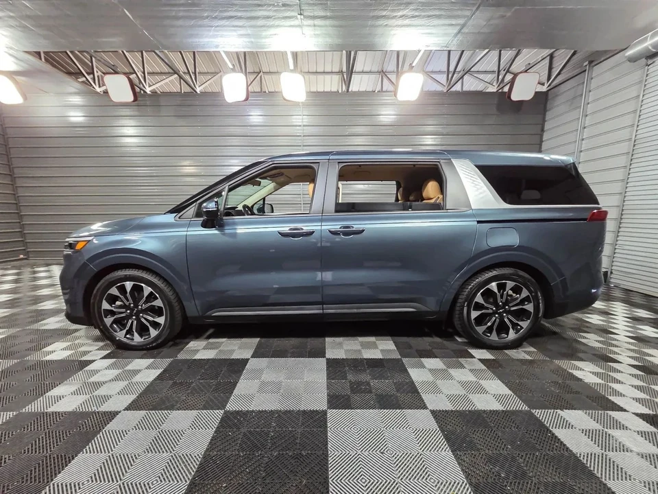 2024 Kia Carnival - Image 8 of 12
