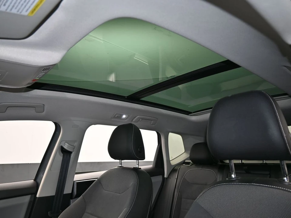 2024 Kia Carnival - Image 10 of 12
