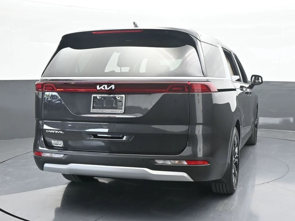 2024 Kia Carnival - Image 5 of 12
