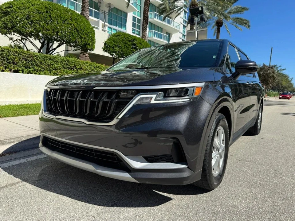 2024 Kia Carnival - Image 7 of 12