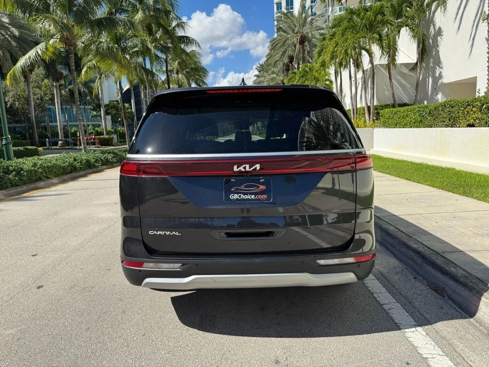 2024 Kia Carnival - Image 6 of 12