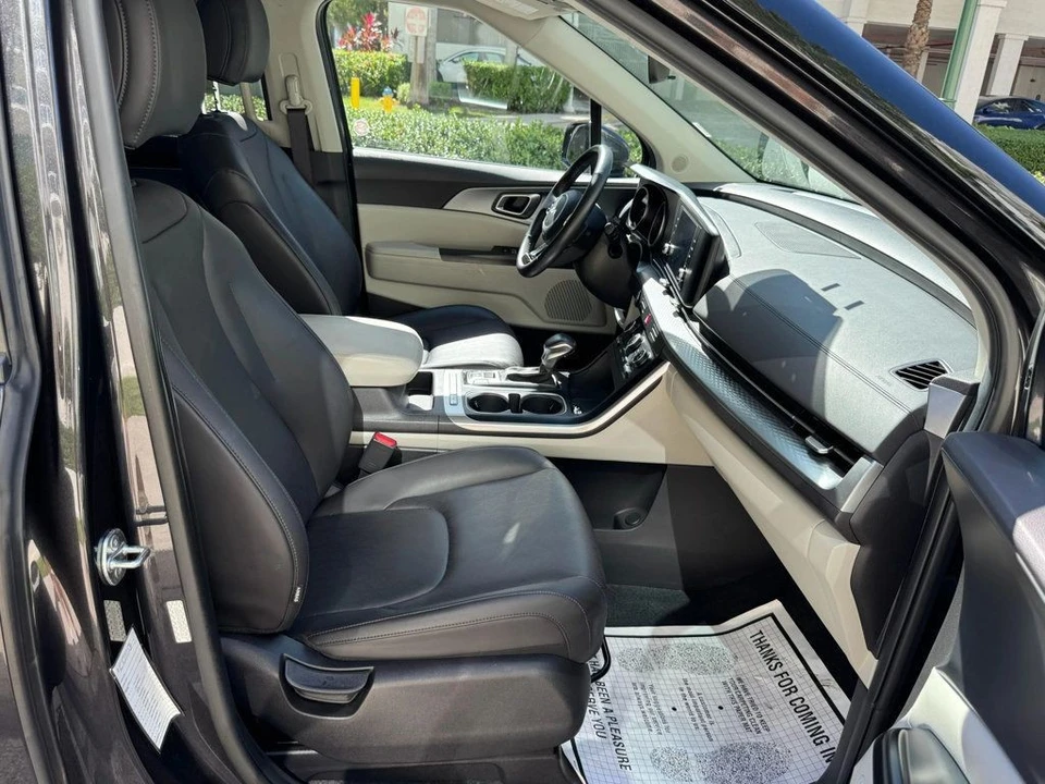 2024 Kia Carnival - Image 11 of 12