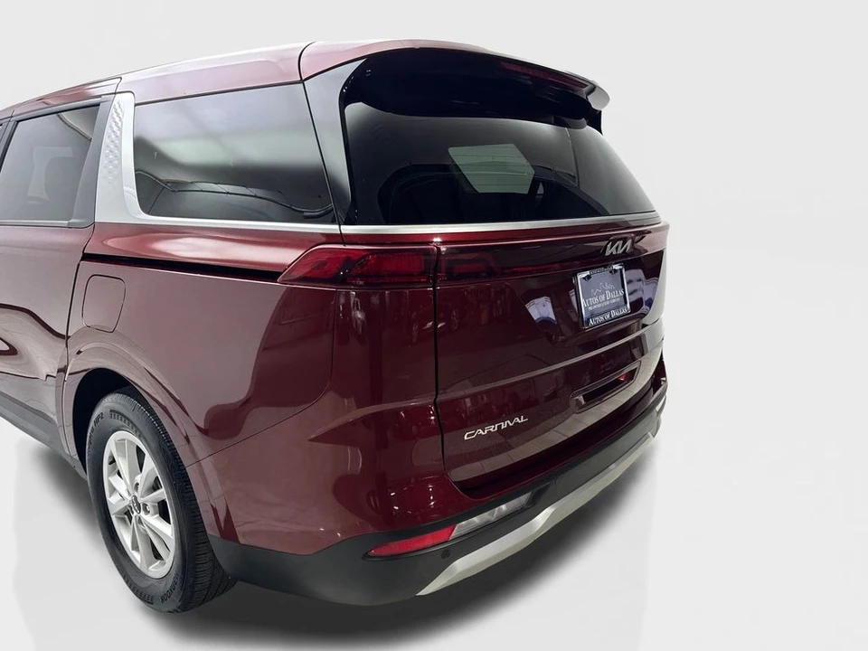 2024 Kia Carnival - Image 19 of 21