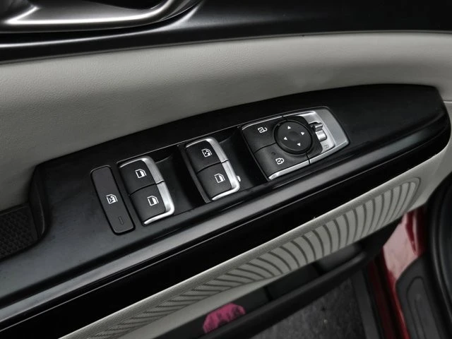 2024 Kia Carnival - Image 10 of 12