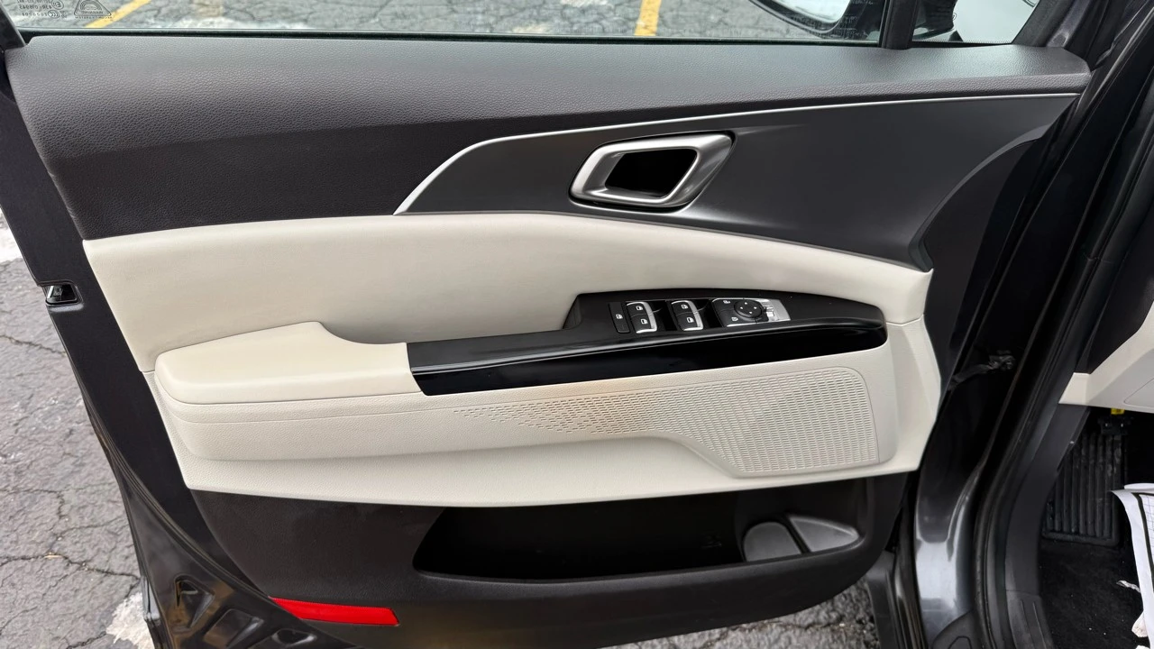 2024 Kia Carnival - Image 21 of 21