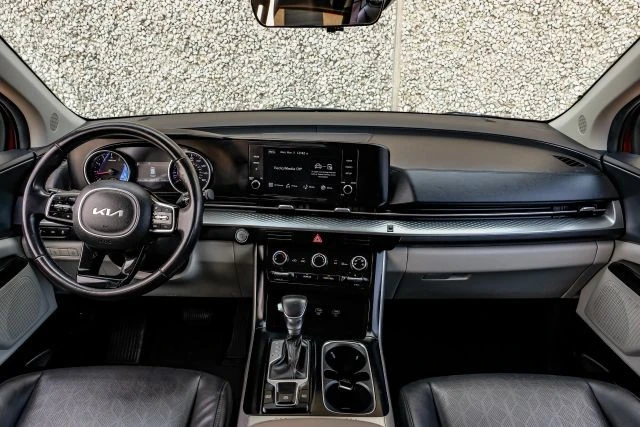 2024 Kia Carnival - Image 16 of 21